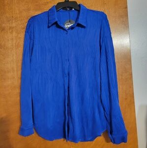 Brand New Never Worn Womens Long Sleeve Button Up Blouse.